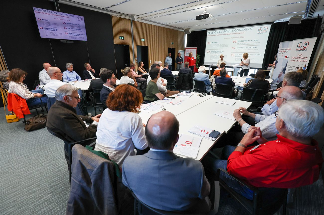 Les bénévoles d'Entraide et Entrepreneurs réunis en atelier